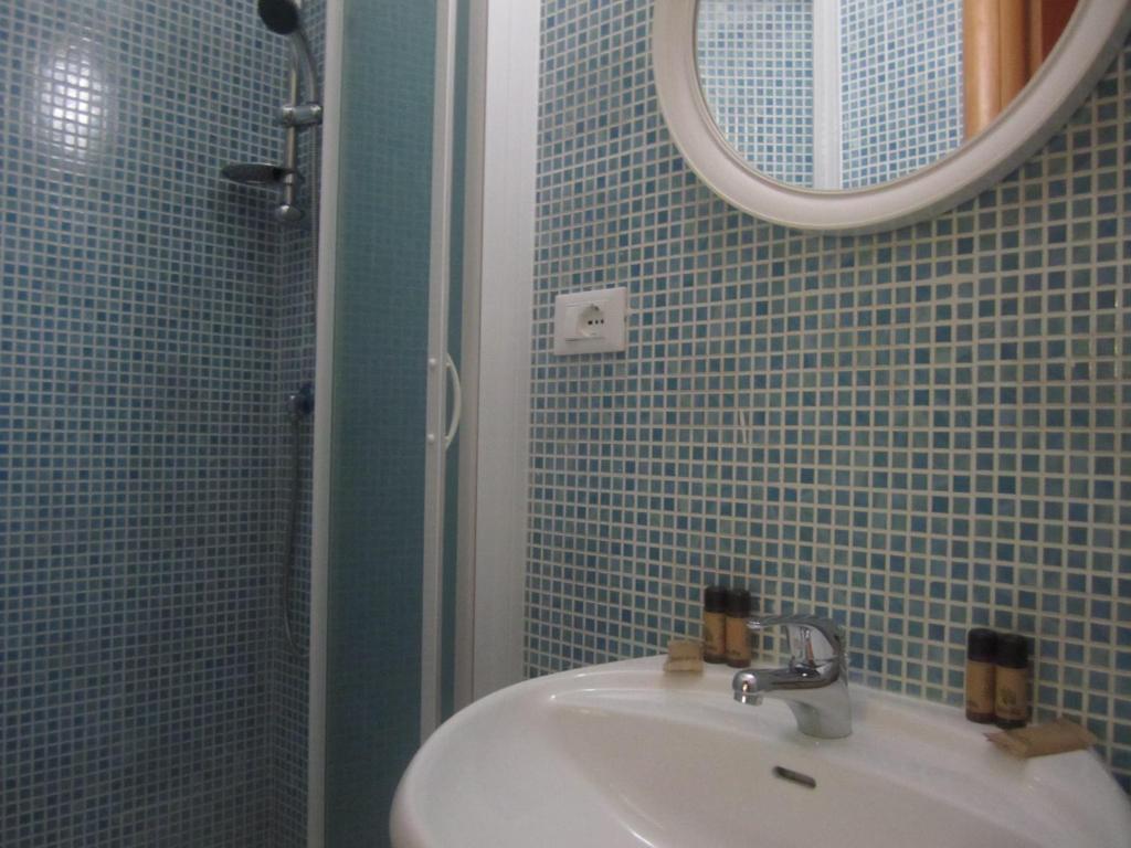 Hotel Genzianella Флоренция Экстерьер фото