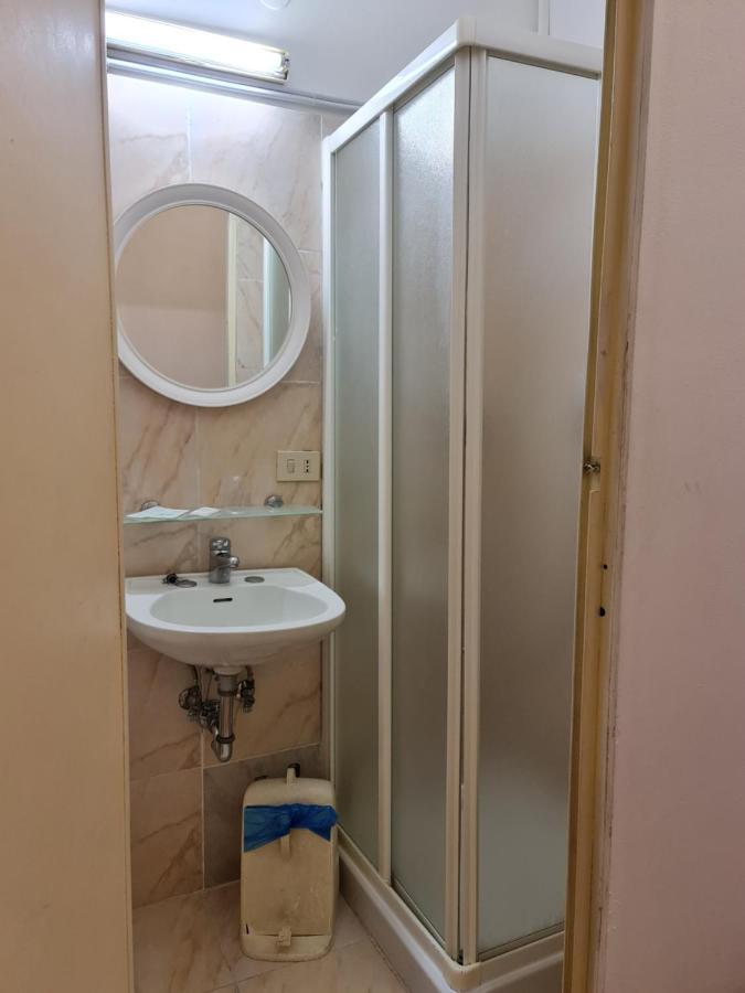 Hotel Genzianella Флоренция Экстерьер фото