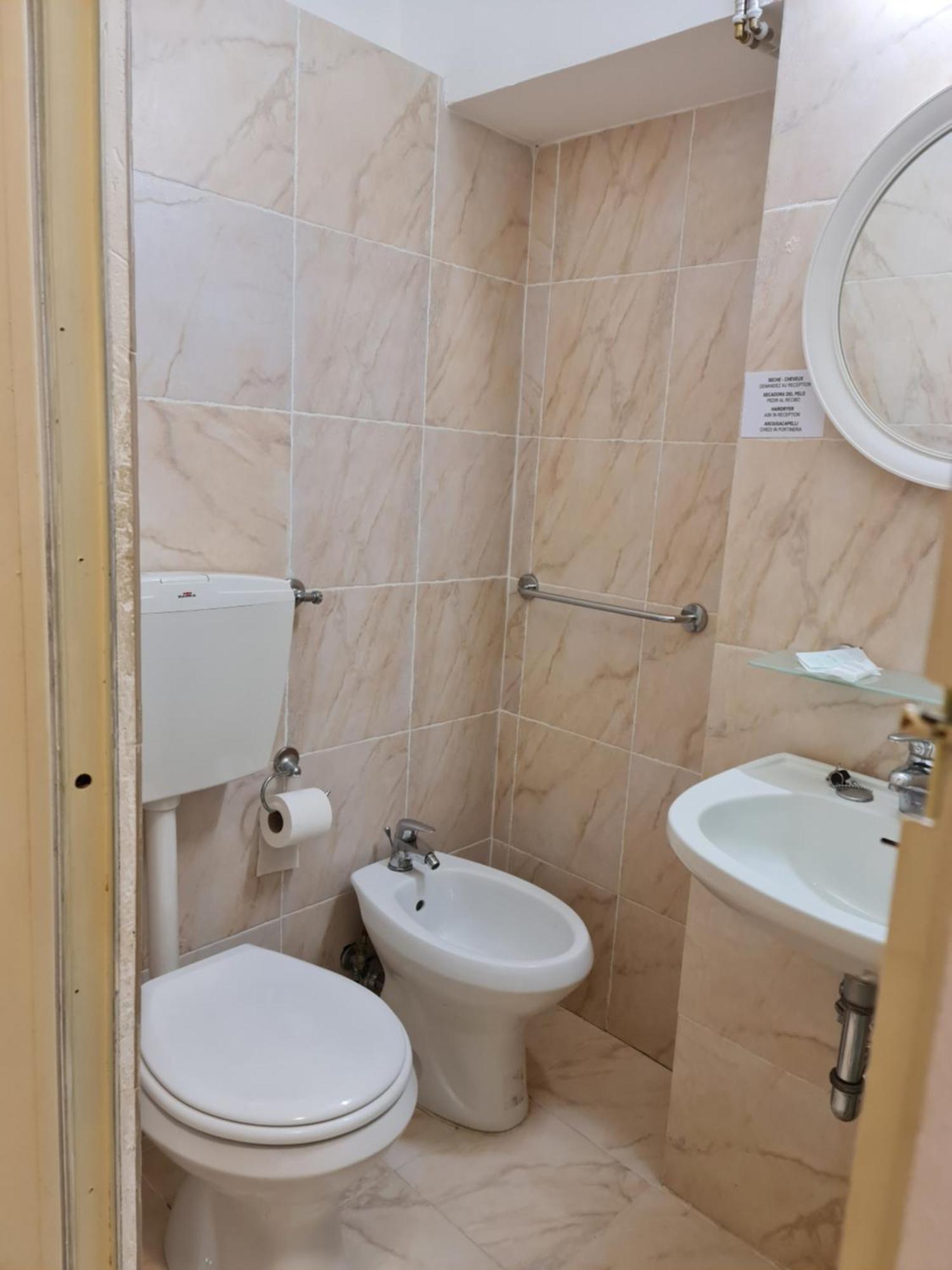 Hotel Genzianella Флоренция Экстерьер фото