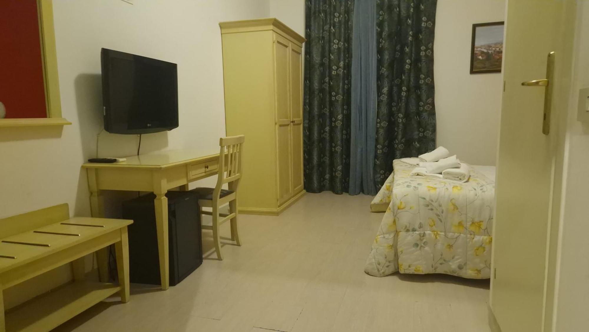 Hotel Genzianella Флоренция Экстерьер фото
